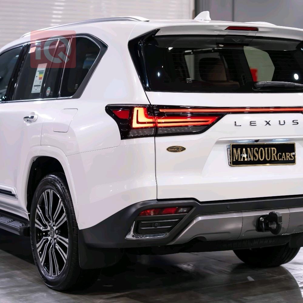 Lexus LX